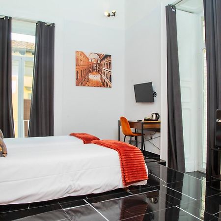 Palazzo Goyze Hotel Naples Exterior photo